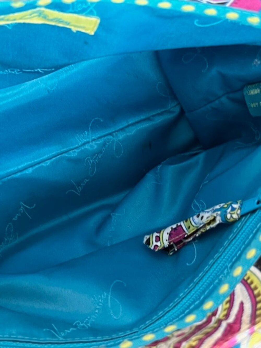 VERA BRADLEY | Bella Paisley Silk Quilted Handbag - Picture 6 of 13